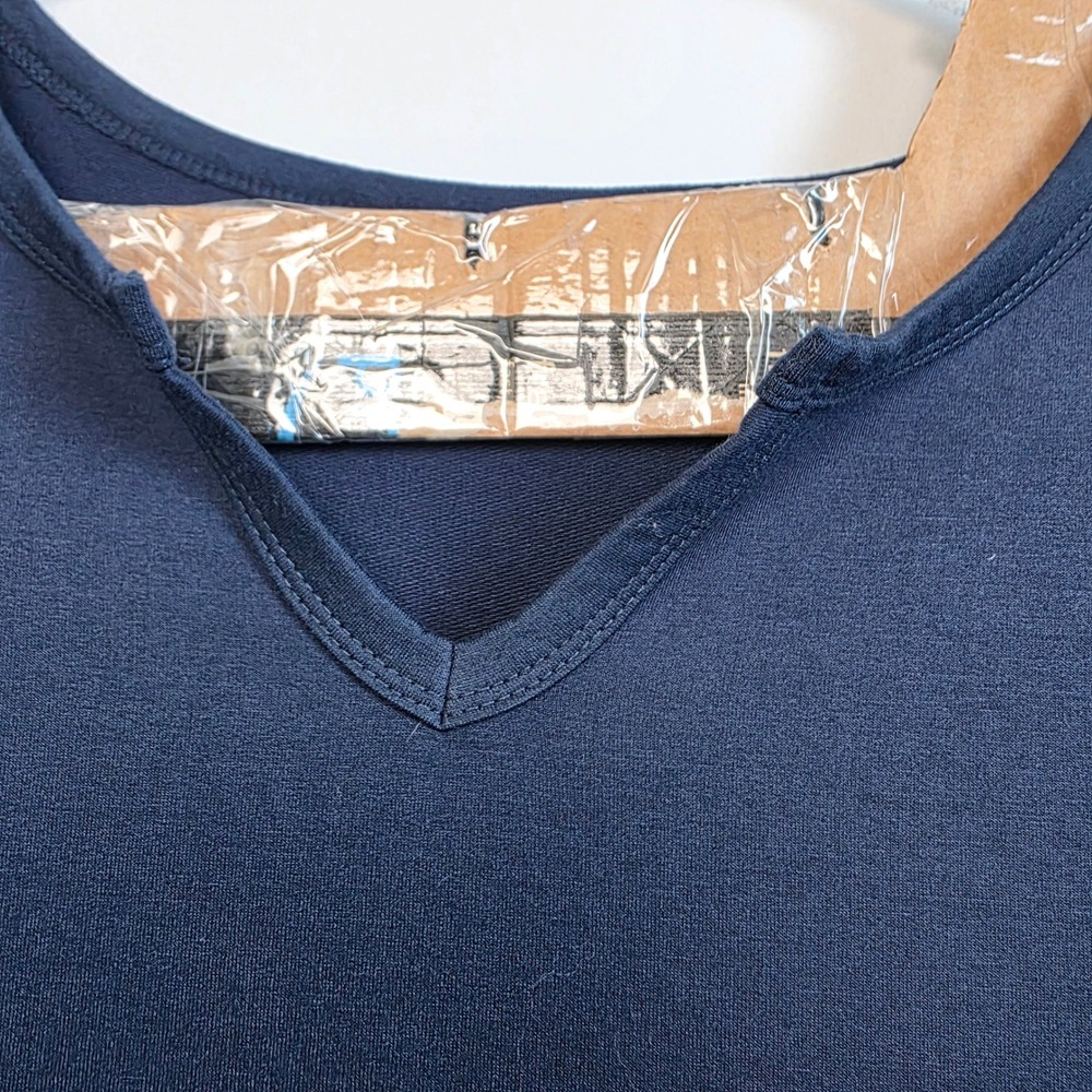 Zim & Zoe Lounge Navy Blue Short Sleeve Tulip Hem Pocket Top Plus Size 22/24 - Picture 3 of 9